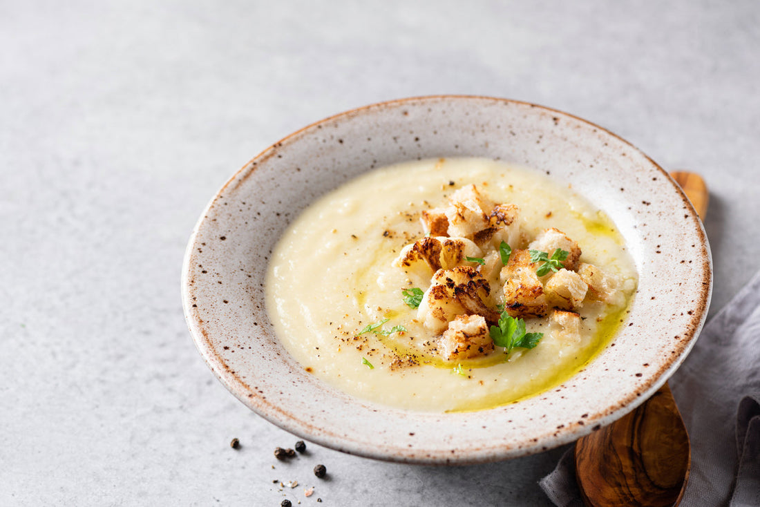 roasted garlic & cauliflower soup