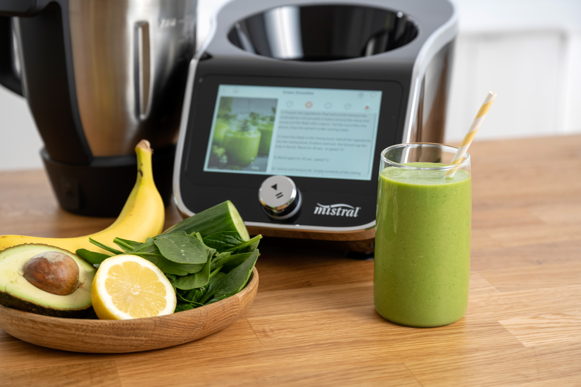 Taste our delicious and nutritious green smoothie recipe